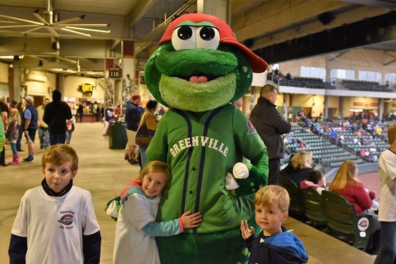 Students with Greenville Drive mascot - Photo 1